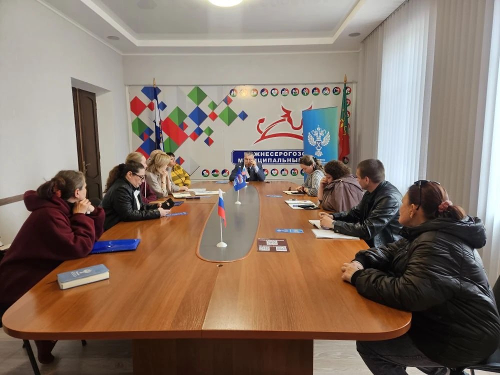 Росреестр Херсонской области проконсультировал семьи военнослужащих в Нижнесерогозском муниципальном округе