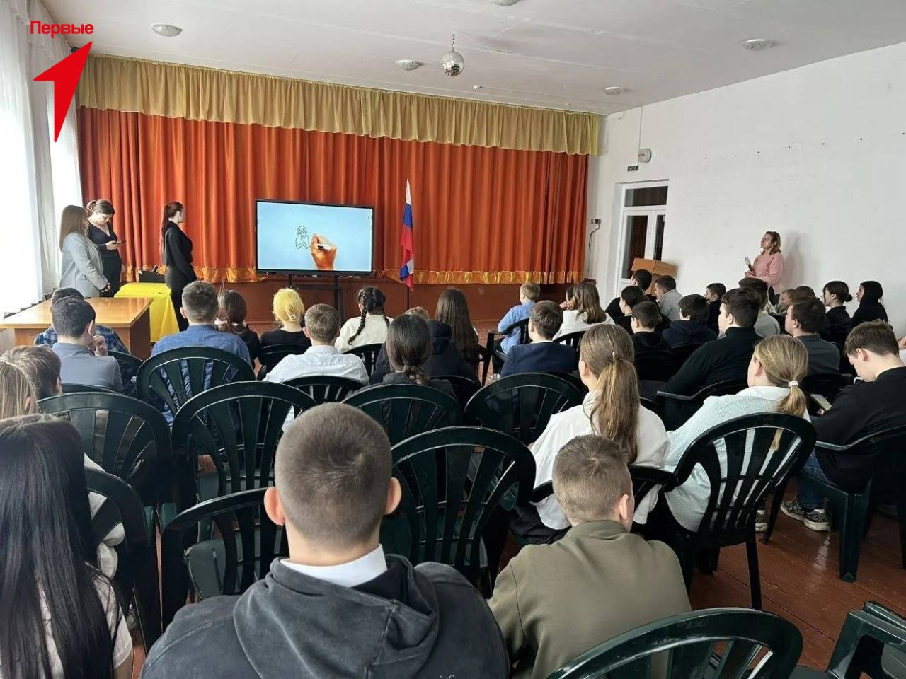 Первые Чаплинской школы № 2 приняли участие в акции «Сообщи, где торгуют смертью»