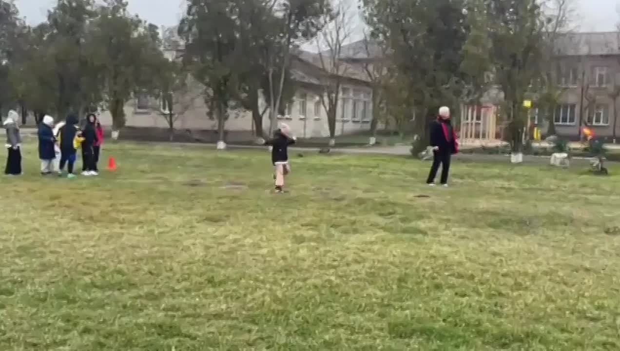 Первые Петровской школы приняли участие в отборочном этапе «Зарницы 2.0»