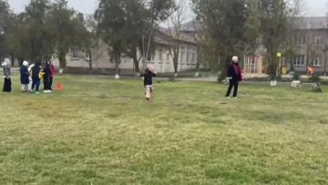 Первые Петровской школы приняли участие в отборочном этапе «Зарницы 2.0»