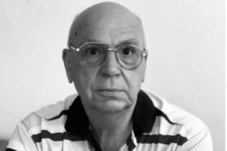 Совет депутатов городского округа г.Новая Каховка принял решение —посмертно присвоить звания Почетных граждан Владимиру Леонтьеву и Владимиру Малову, внесшим значительный вклад в его развитие и безопасность Совет депутатов городского округа г.Новая Каховка принял решение —посмертно присвоить звания Почетных граждан Владимиру Леонтьеву и Владимиру Малову, внесшим значительный вклад в его развитие и безопасность