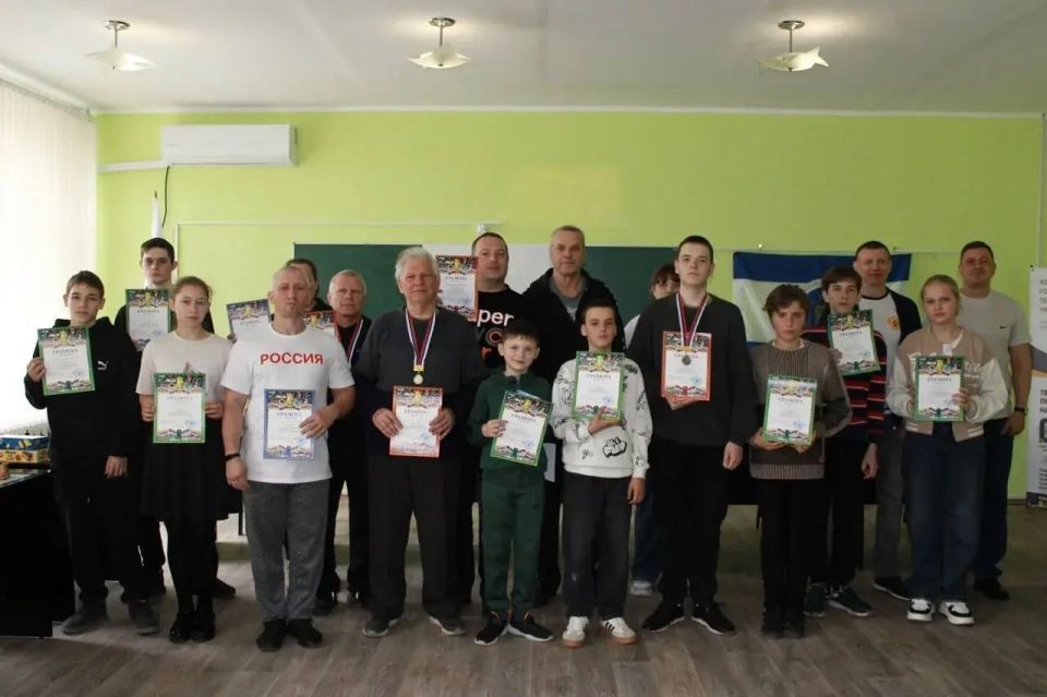 Новый шахматный клуб «Гамбит» в Херсонском педагогическом университете Новый шахматный клуб «Гамбит» в Херсонском педагогическом университете