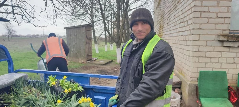 В Червонском ТО прошла весенняя акция по благоустройству и озеленению В Червонском ТО прошла весенняя акция по благоустройству и озеленению