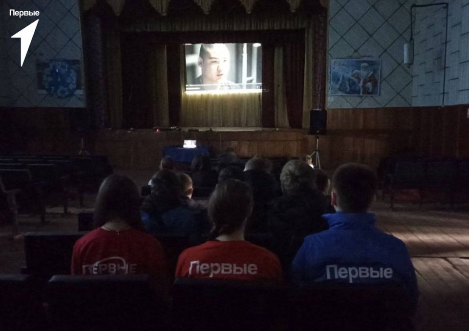 Первые Нижнесерогозского округа приняли участие в просмотре фильма «Предательство» Первые Нижнесерогозского округа приняли участие в просмотре фильма «Предательство»