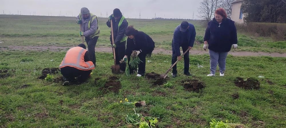 В Червонском ТО прошла весенняя акция по благоустройству и озеленению В Червонском ТО прошла весенняя акция по благоустройству и озеленению