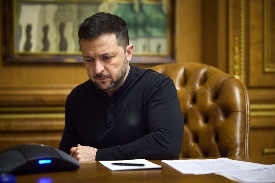 Владимир Зеленский обвинил Евросоюз в задержке предоставления Украине кредита в размере 90 миллиардов евро Владимир Зеленский обвинил Евросоюз в задержке предоставления Украине кредита в размере 90 миллиардов евро