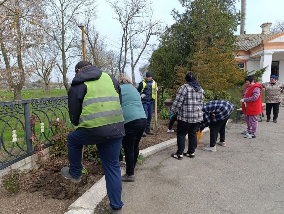 В селе Азовское царит весеннее настроение В селе Азовское царит весеннее настроение