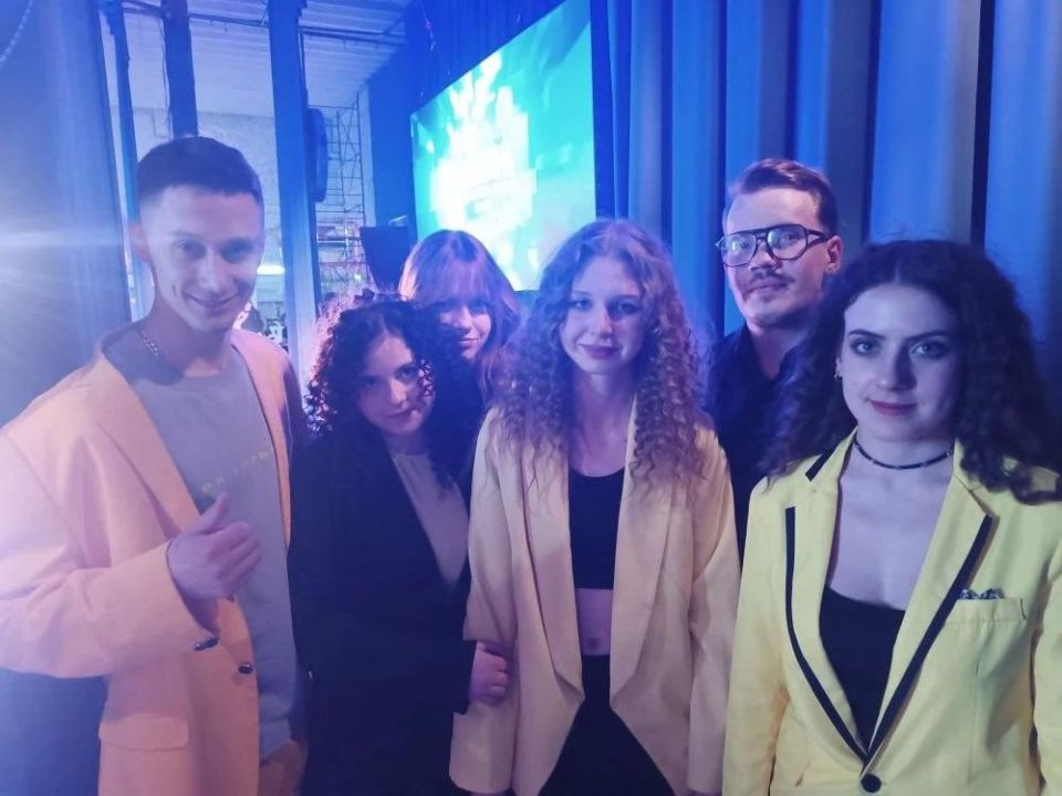 Скадовская команда КВН «Рука в синице» успешно выступила в Тамбове Скадовская команда КВН «Рука в синице» успешно выступила в Тамбове