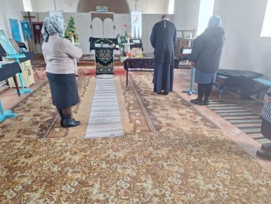 В преддверии Вербного Воскресенья, в Новосеменовской церкви Успения Пресвятой Богородицы состоялось Богослужение