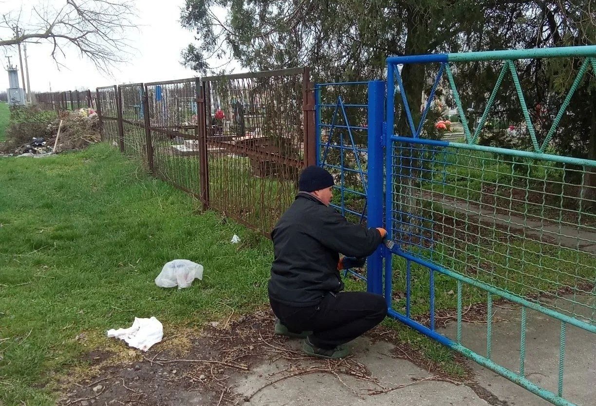 Работы по наведению порядка в ТУ «Лазурное» Работы по наведению порядка в ТУ «Лазурное»