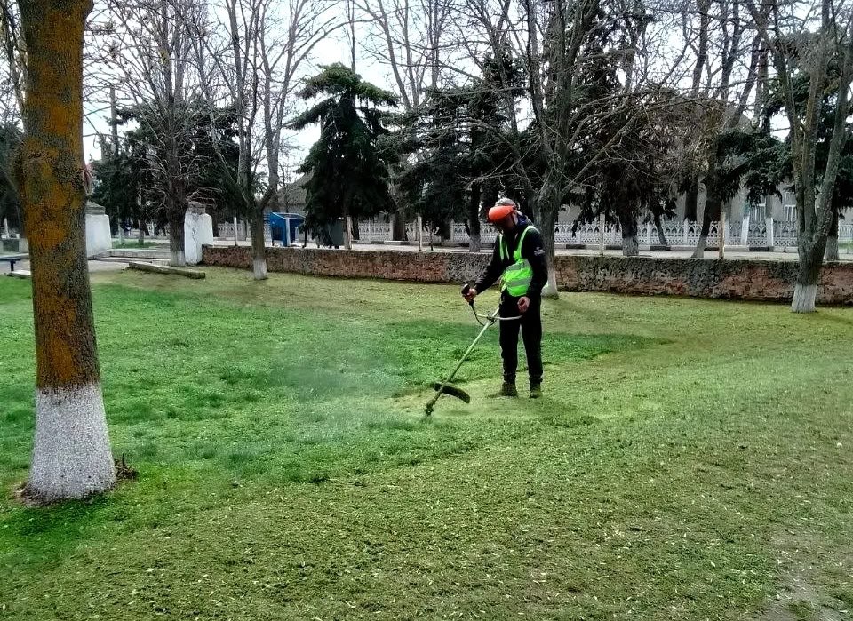 Работы по наведению порядка в ТУ «Лазурное» Работы по наведению порядка в ТУ «Лазурное»