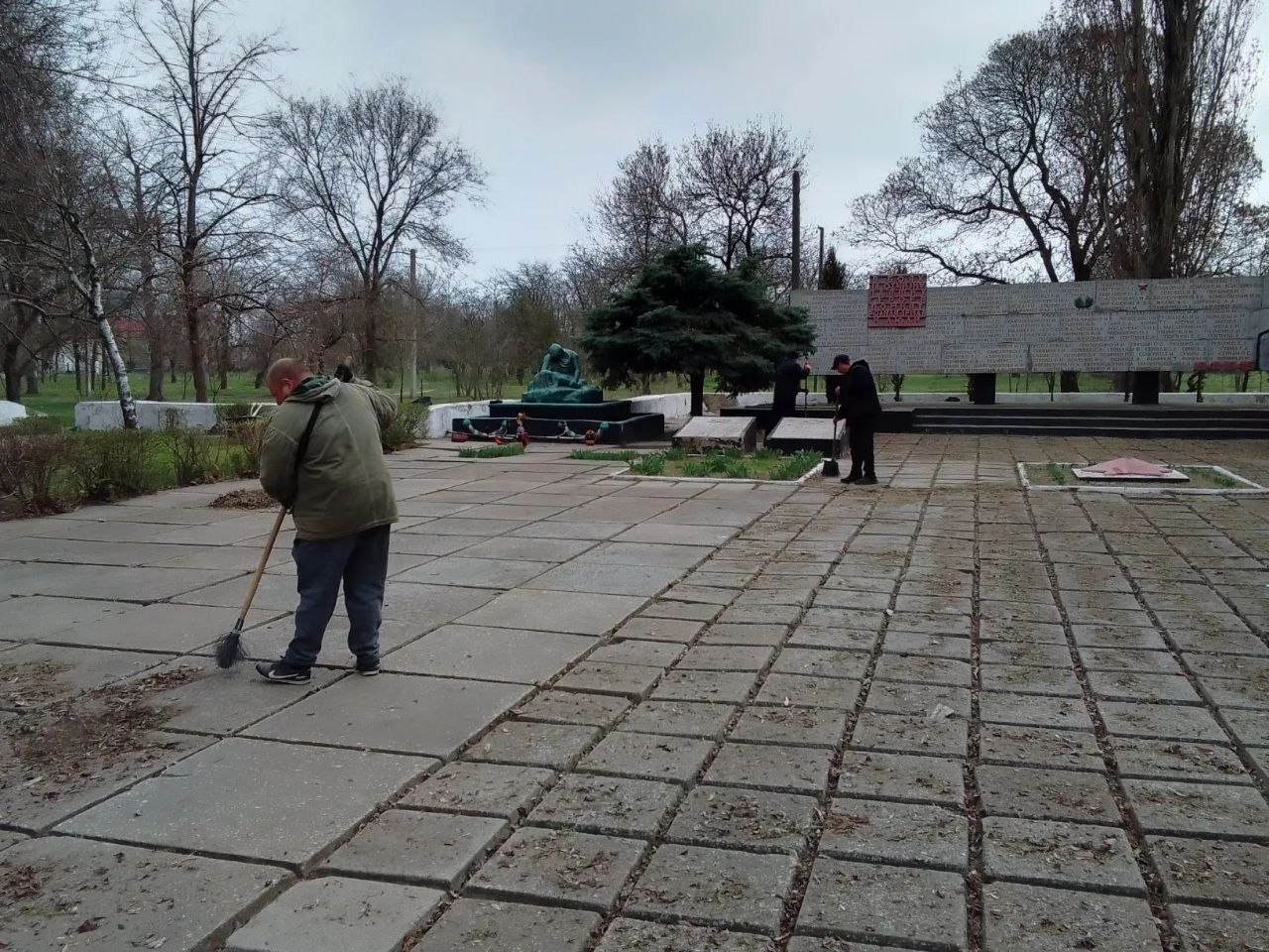 Работы по наведению порядка в ТУ «Лазурное» Работы по наведению порядка в ТУ «Лазурное»