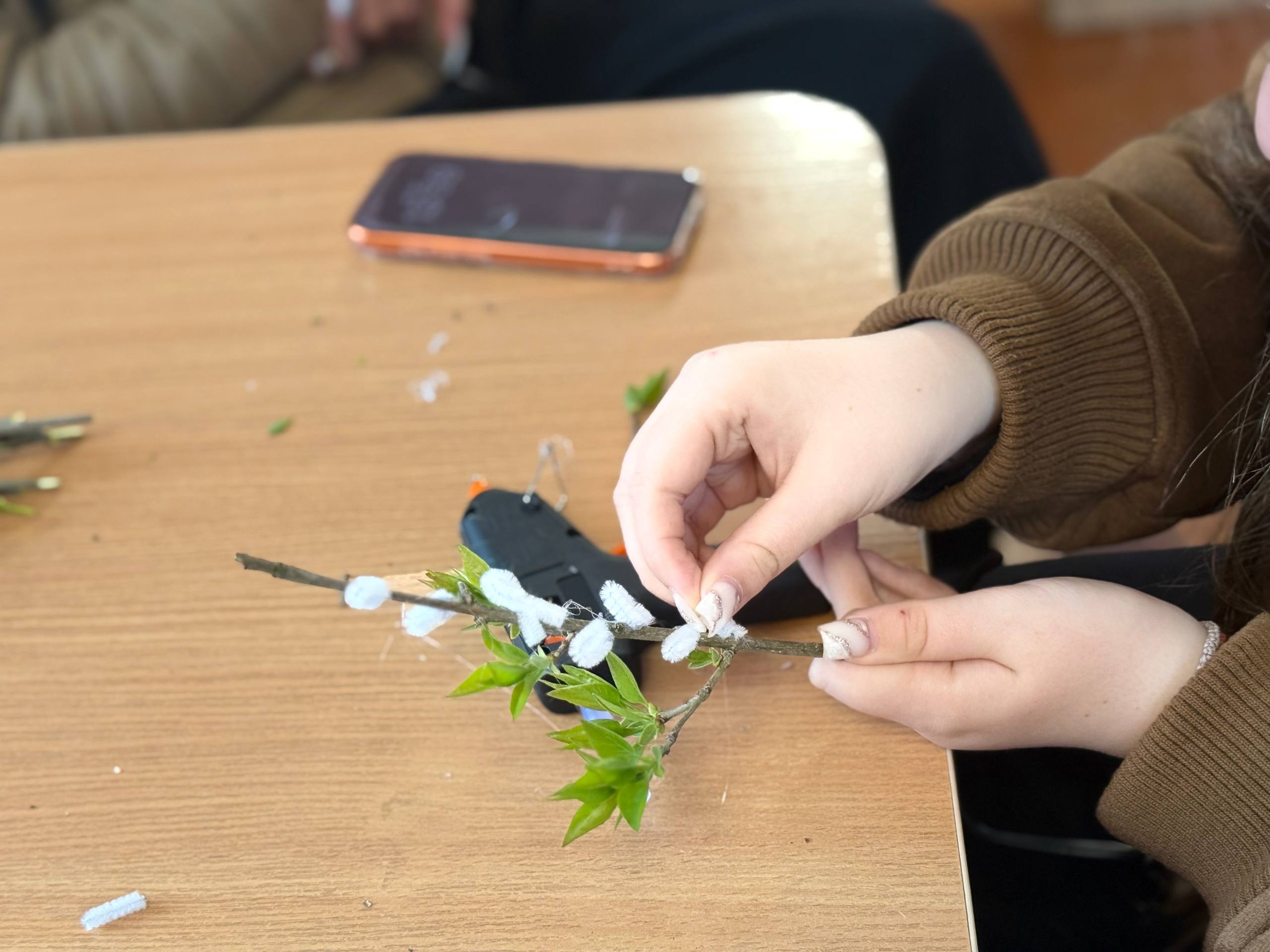 В Костогрызовском сельском клубе прошёл творческий час православия «Вербная веточка» В Костогрызовском сельском клубе прошёл творческий час православия «Вербная веточка»