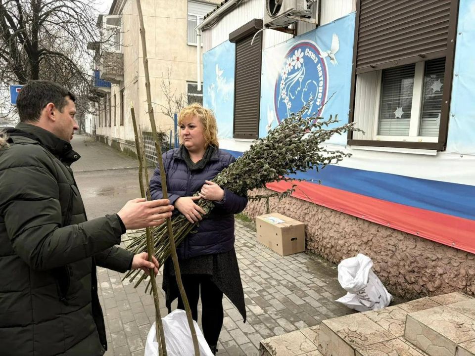 Делегация Белоглинского района Кубани посетила Геническ Делегация Белоглинского района Кубани посетила Геническ