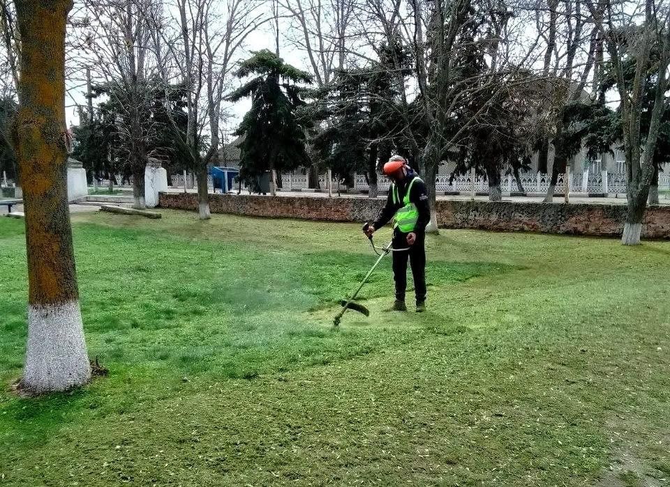 Работы по наведению порядка в ТУ «Лазурное» Работы по наведению порядка в ТУ «Лазурное»