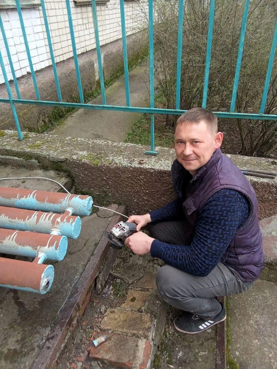 Специалисты из Адыгеи восстанавливают тепло в Геническом округе