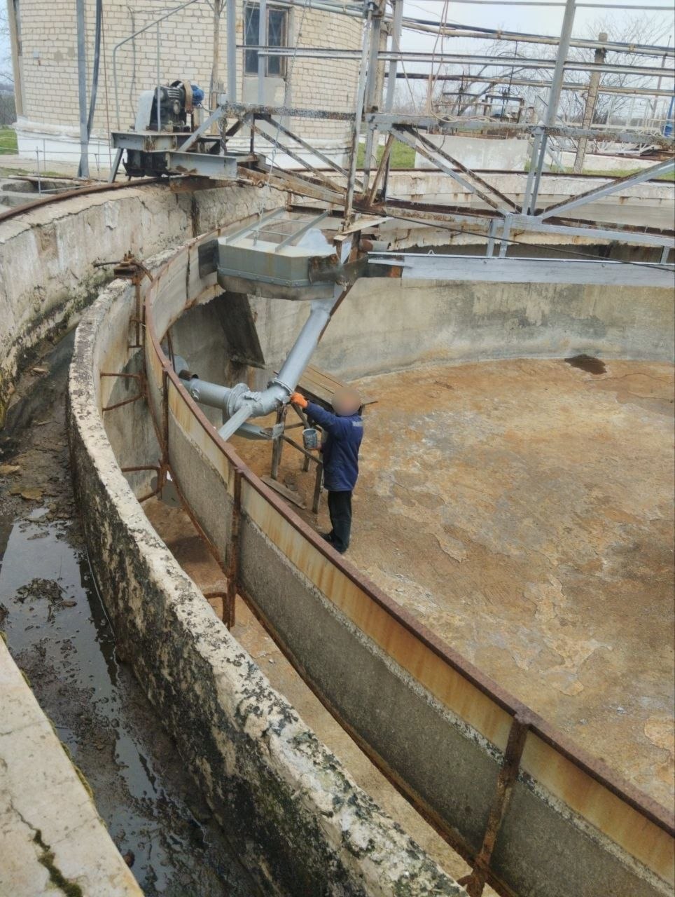 Специалистами Каховского ТПУ проведены работы по устранению аварий и обеспечению стабильного водоснабжения в населённых пунктах округа Специалистами Каховского ТПУ проведены работы по устранению аварий и обеспечению стабильного водоснабжения в населённых пунктах округа