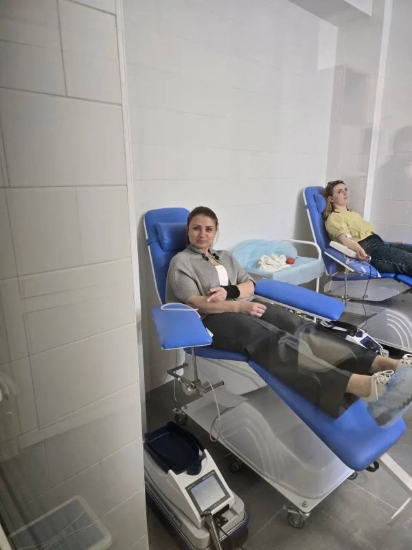Сотрудники УФНС Херсонской области сдали кровь в рамках акции «Река жизни» Сотрудники УФНС Херсонской области сдали кровь в рамках акции «Река жизни»