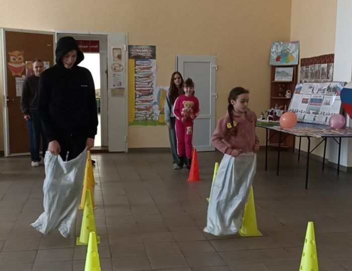 В Любимовском учреждении культуры прошел час здоровья для подрастающего поколения «Наш выбор — ЗОЖ!» В Любимовском учреждении культуры прошел час здоровья для подрастающего поколения «Наш выбор — ЗОЖ!»