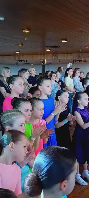Спортсмены из Скадовска завоевали золото на межрегиональном фестивале-конкурсе бального танца "Кубок Черного моря" в Ялте Спортсмены из Скадовска завоевали золото на межрегиональном фестивале-конкурсе бального танца "Кубок Черного моря" в Ялте