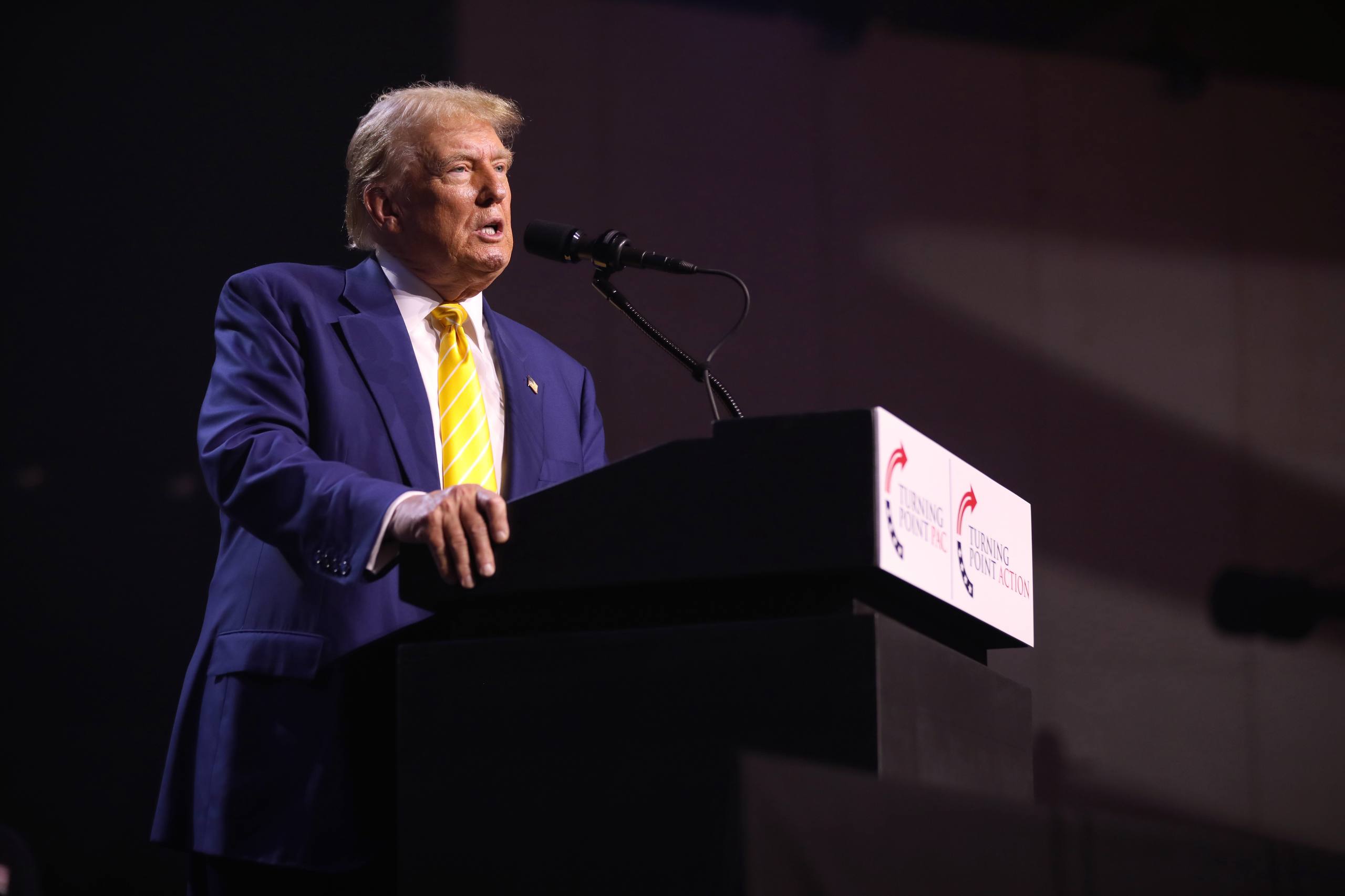 Трамп объявил о «полной и окончательной победе» США после договора о двухнедельном прекращении огня