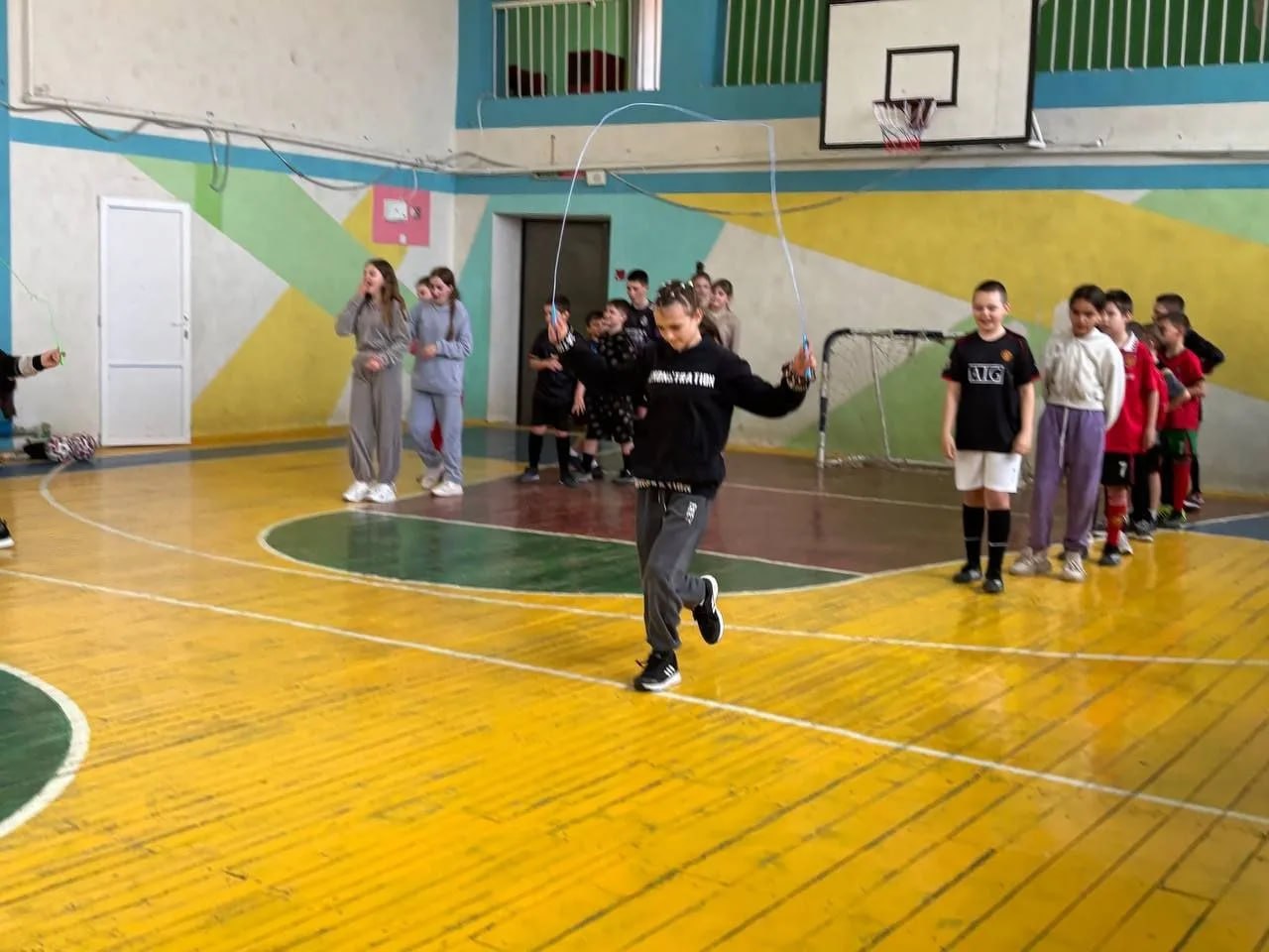 «Будь здоров на сто лет!» — спортивно-игровая программа в Великолепетихском округе «Будь здоров на сто лет!» — спортивно-игровая программа в Великолепетихском округе