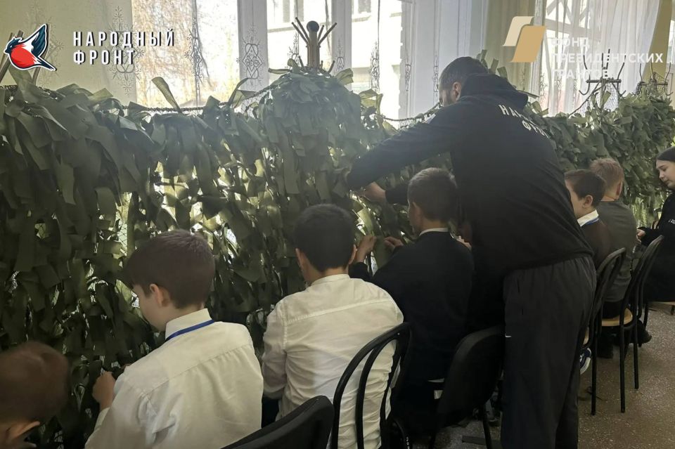 Узел за узлом — к общей победе! Узел за узлом — к общей победе!