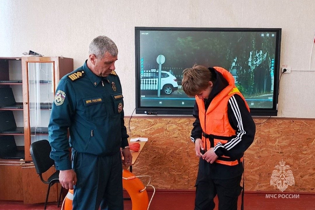 Инспекторы Центра ГИМС о правилах безопасности на воде