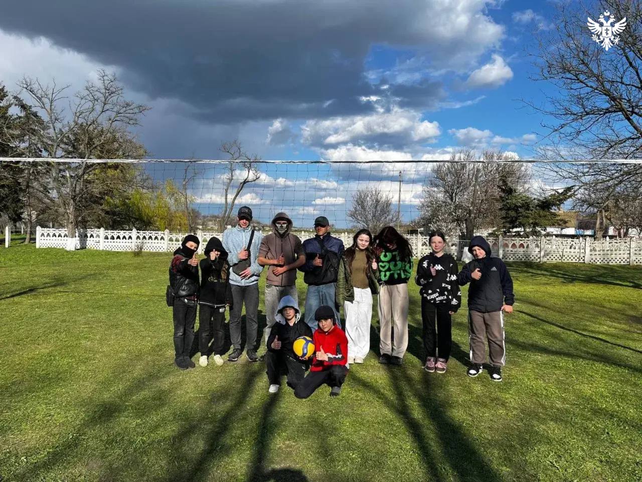 В Геническом округе открылась новая волейбольная площадка В Геническом округе открылась новая волейбольная площадка