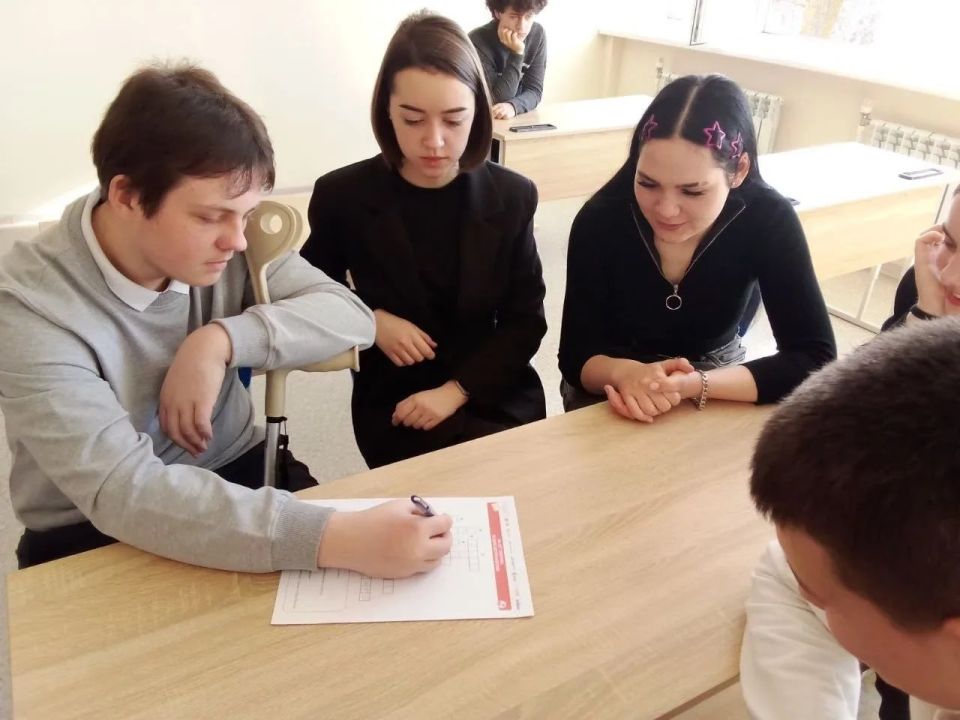 «Разговоры о важном»: урок, посвящённый Дню космонавтики «Разговоры о важном»: урок, посвящённый Дню космонавтики