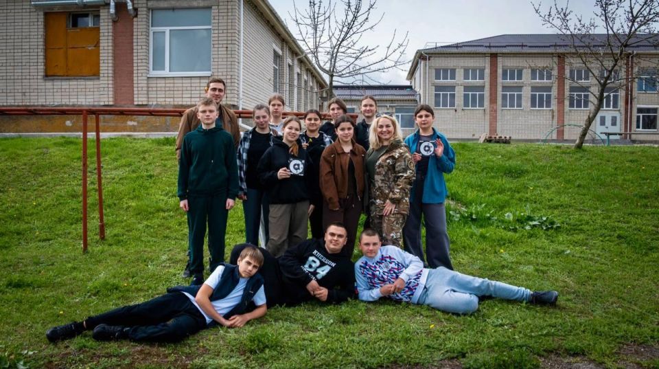 Строевая, стрельбы и драйв: на пути к «Зарнице» Строевая, стрельбы и драйв: на пути к «Зарнице»