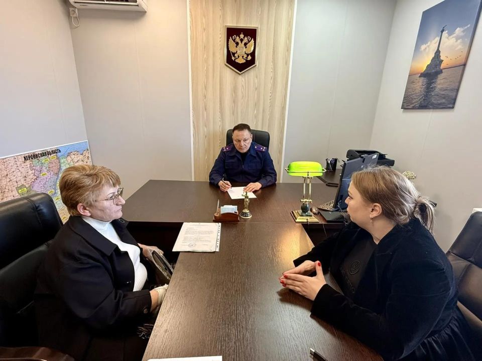 Замруководителя СУ СК России по Херсонщине провел личный прием гражданки по вопросу жилья для ее приемного сына — добровольца СВО Замруководителя СУ СК России по Херсонщине провел личный прием гражданки по вопросу жилья для ее приемного сына — добровольца СВО