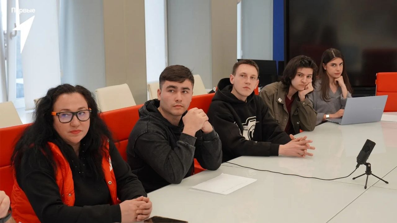 В Херсонской области прошла экспертная сессия по вовлечению в общественную жизнь неактивной молодежи В Херсонской области прошла экспертная сессия по вовлечению в общественную жизнь неактивной молодежи