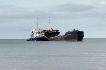 Поврежденный в Азовском море в результате удара ВСУ сухогруз могут восстановить