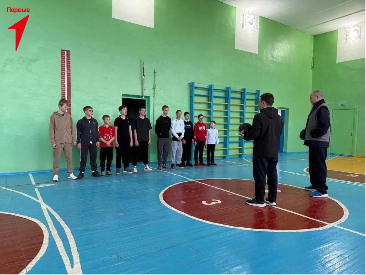 Первые Чаплинской школы № 2 провели баскетбольный матч ко Дню здоровья Первые Чаплинской школы № 2 провели баскетбольный матч ко Дню здоровья