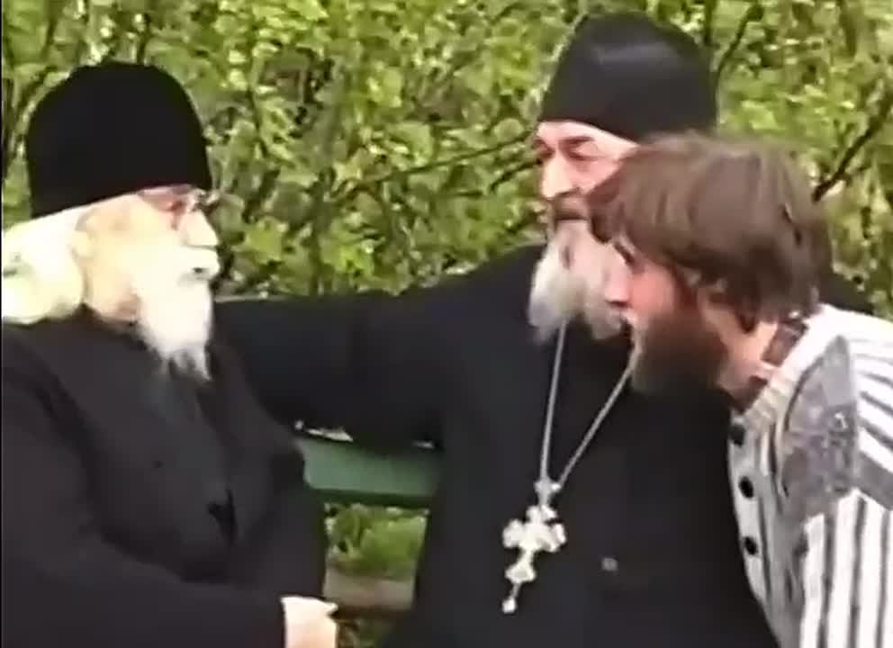 Господи, помяни во Царствии Твоем приснопамятного архимандрита Иоанна, и его святыми молитвами помилуй нас грешных!