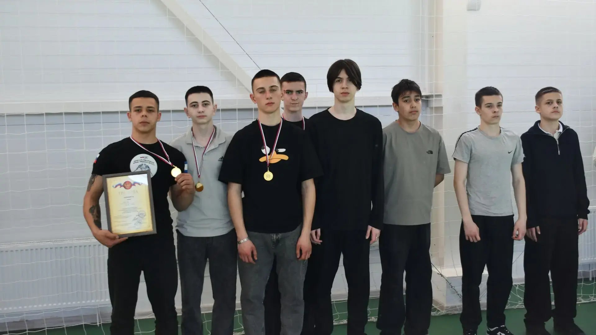 Лазеры, спорт и цифра: в Новой Алексеевке устроили батл Лазеры, спорт и цифра: в Новой Алексеевке устроили батл