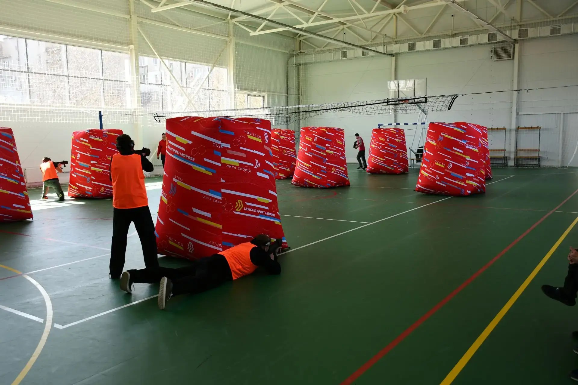 Лазеры, спорт и цифра: в Новой Алексеевке устроили батл Лазеры, спорт и цифра: в Новой Алексеевке устроили батл