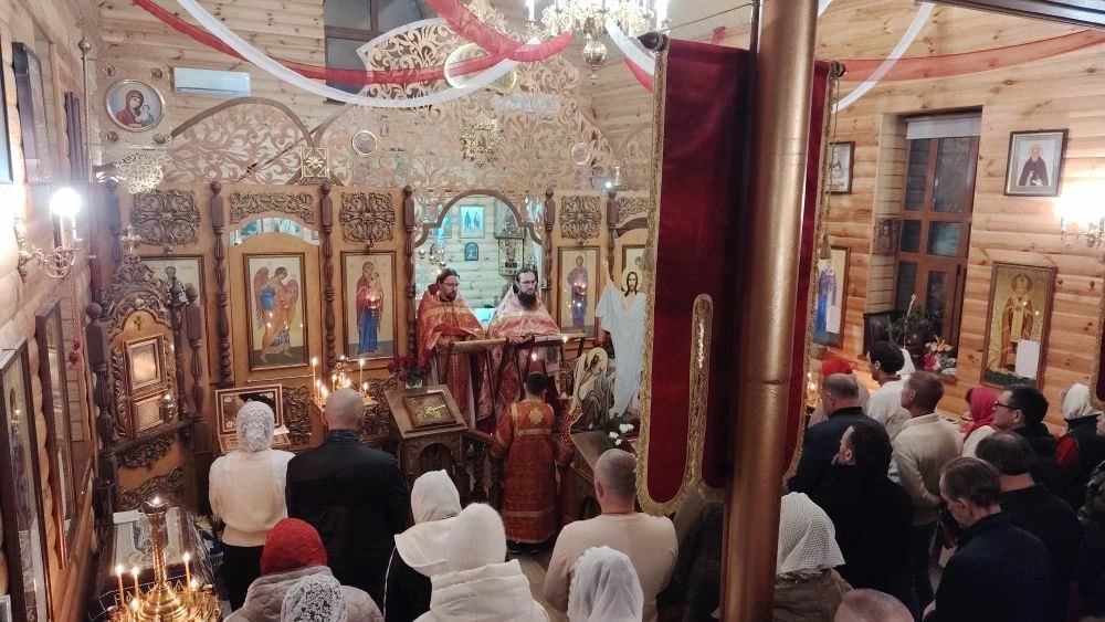 В Скадовске прошло праздничное пасхальное богослужение В Скадовске прошло праздничное пасхальное богослужение