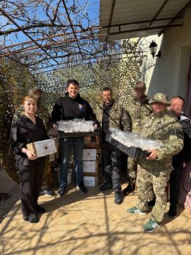 Крымские врачи отправили гуманитарную помощь коллегам на Херсонском направлении