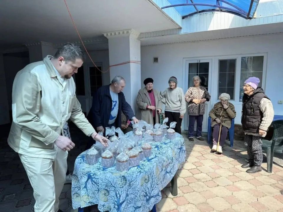 Сотни куличей, десятки адресов и одна простая мысль – поддержать Сотни куличей, десятки адресов и одна простая мысль – поддержать