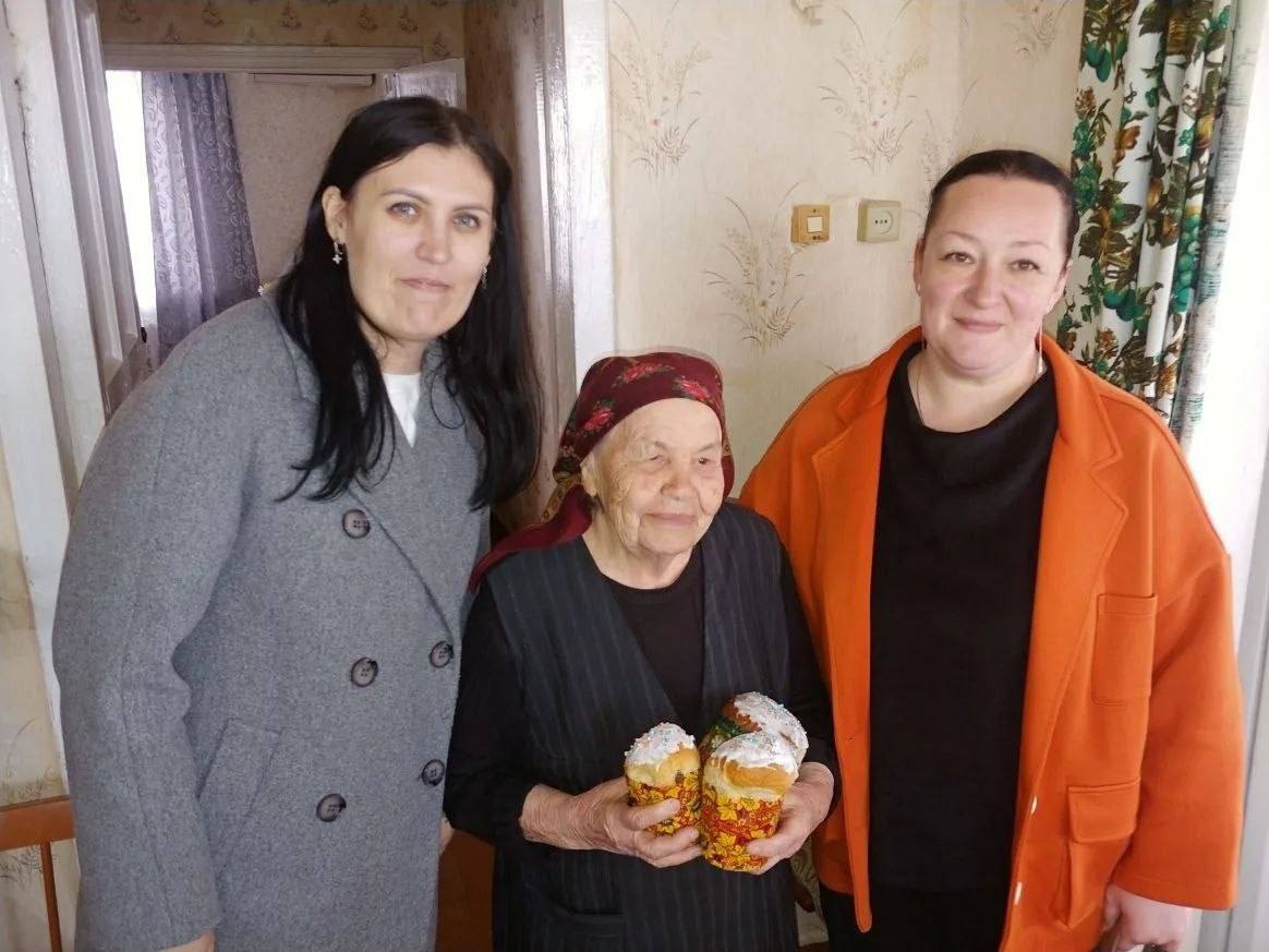 Сотни куличей, десятки адресов и одна простая мысль – поддержать Сотни куличей, десятки адресов и одна простая мысль – поддержать