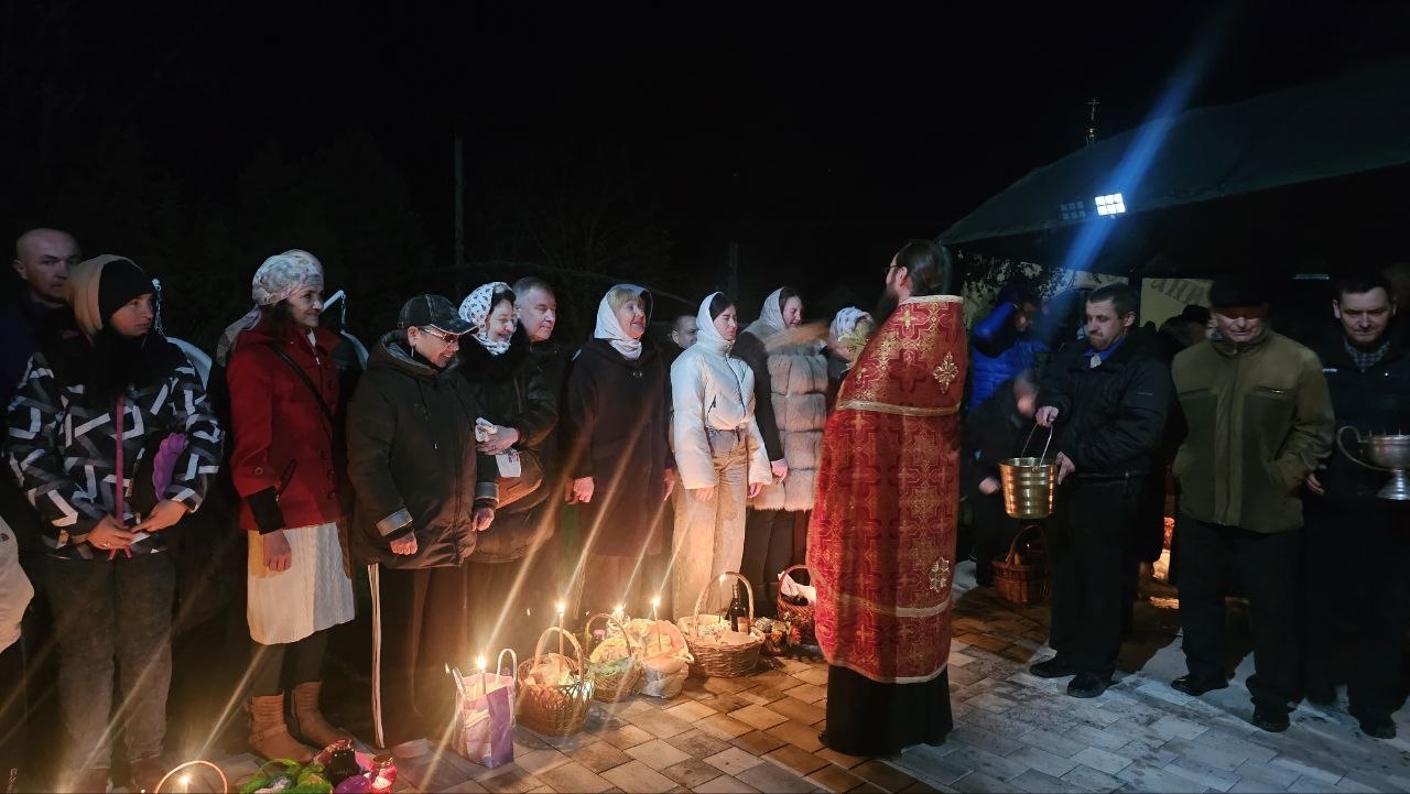 В Скадовске прошло праздничное пасхальное богослужение В Скадовске прошло праздничное пасхальное богослужение