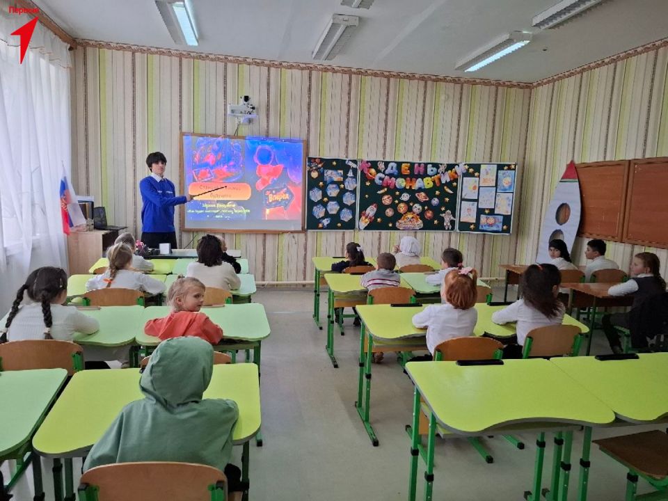 Первые Чаплинской школы № 2 провели урок для «Орлят России» в честь Дня космонавтики Первые Чаплинской школы № 2 провели урок для «Орлят России» в честь Дня космонавтики