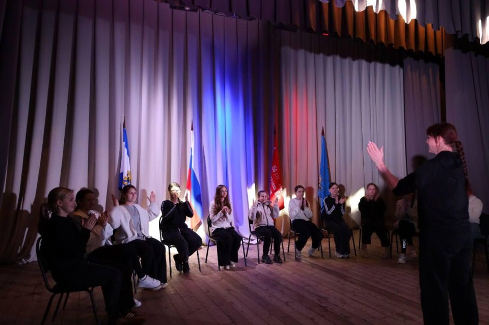 Искусство перевоплощения: в Тарасовке прошёл мастер-класс по актёрскому мастерству Искусство перевоплощения: в Тарасовке прошёл мастер-класс по актёрскому мастерству