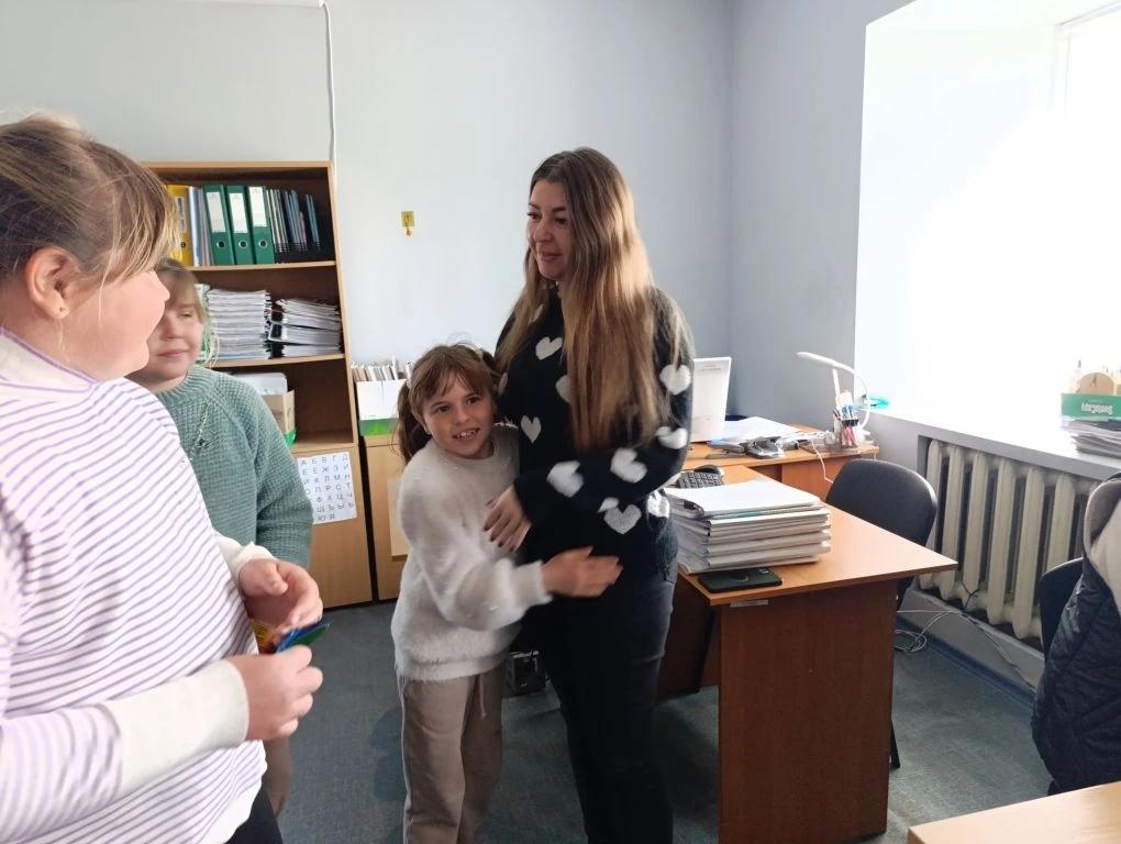 Книги — детям: управление труда Голопристанского округа поддержало многодетные семьи Книги — детям: управление труда Голопристанского округа поддержало многодетные семьи