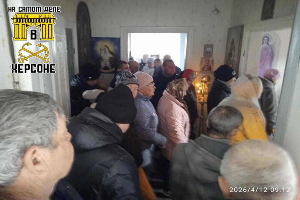 Храм под обстрелом, Пасха — во временном помещении