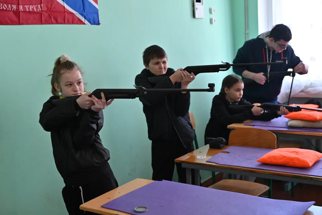 Александр Дудка: Ко Дню космонавтики в Скадовске прошли соревнования по пулевой стрельбе Александр Дудка: Ко Дню космонавтики в Скадовске прошли соревнования по пулевой стрельбе