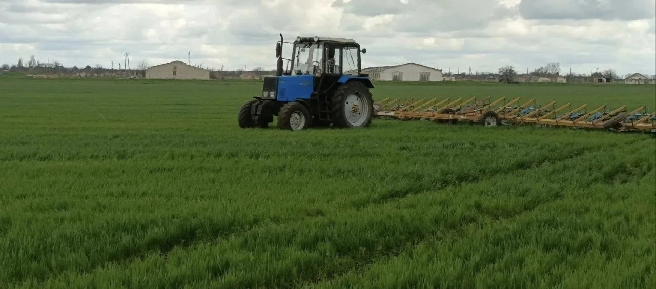 Аграрии Каховского округа завершают весенние полевые работы Аграрии Каховского округа завершают весенние полевые работы