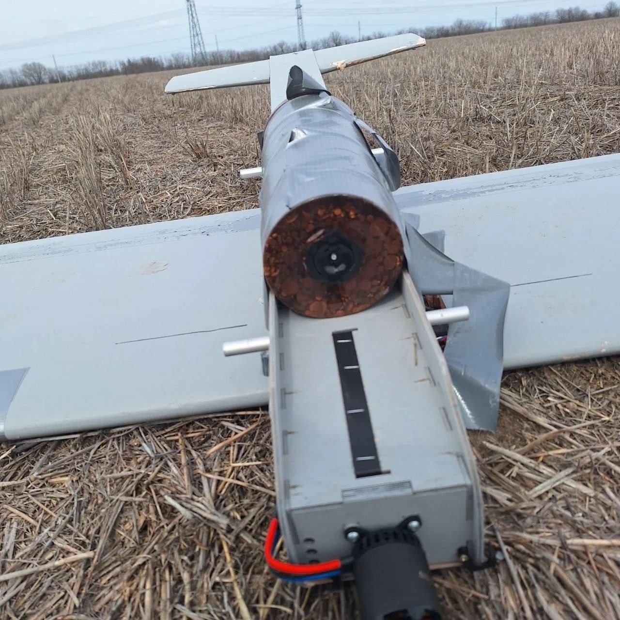 Павел Филипчук: Три вражеских беспилотника упали в поле вблизи Чернянки Павел Филипчук: Три вражеских беспилотника упали в поле вблизи Чернянки